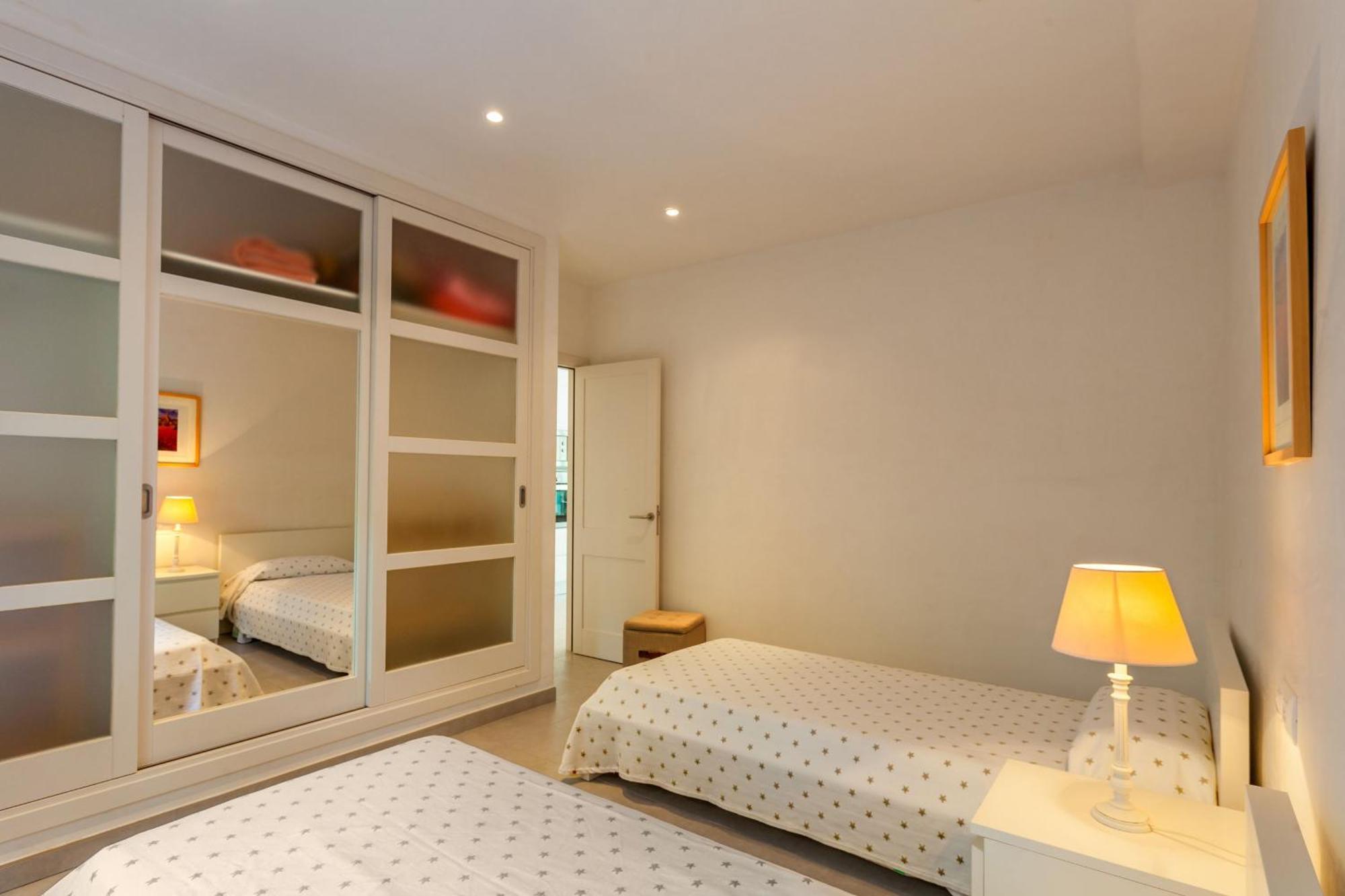 Harbour View 2 Apartment Кала Фигера Екстериор снимка