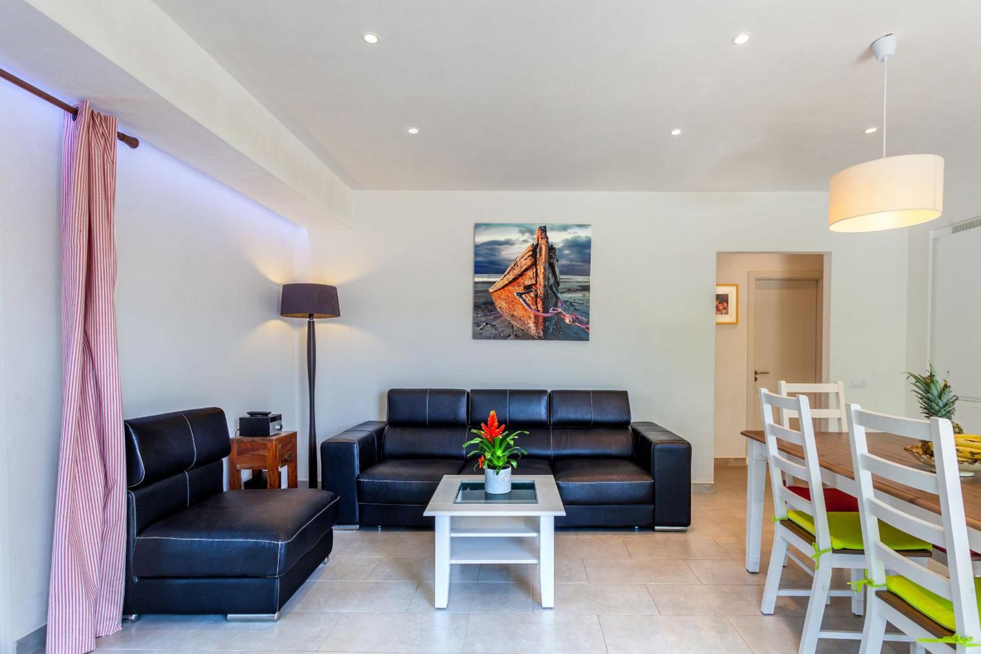 Harbour View 2 Apartment Кала Фигера Екстериор снимка